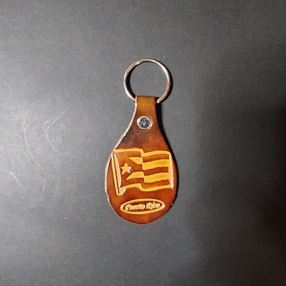 Puerto Rico handmade leather bracelet and key holder - Picture 3 of 4